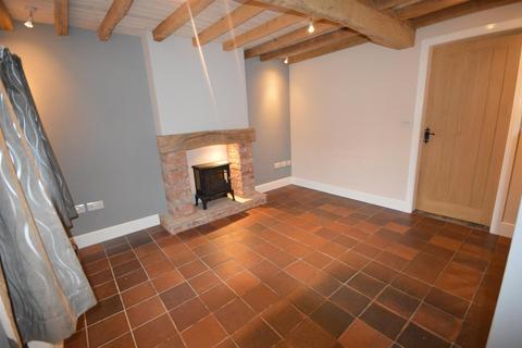 2 bedroom cottage to rent, Crewe Road, Winterley