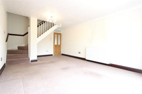 2 bedroom terraced house to rent, Fincham Close, Ickenham, UB10