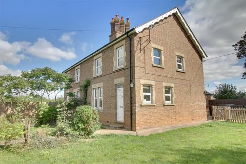 3 bedroom semi-detached house to rent, Wood Lane, Ramsey