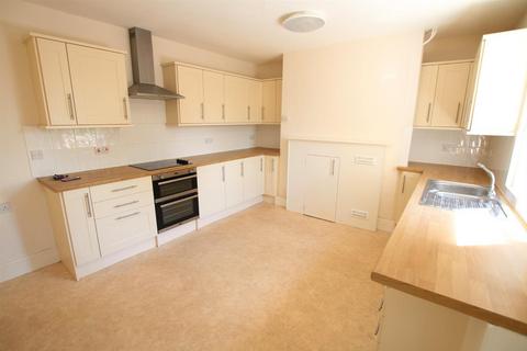 3 bedroom semi-detached house to rent, Wood Lane, Ramsey