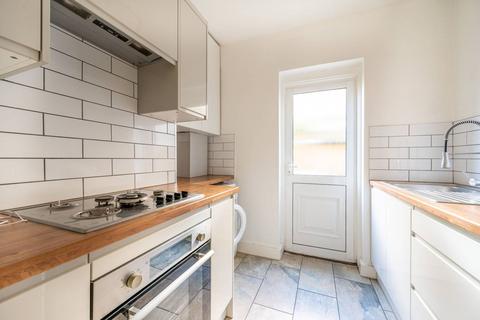 2 bedroom flat to rent, Francis Road, Leyton, London, E10