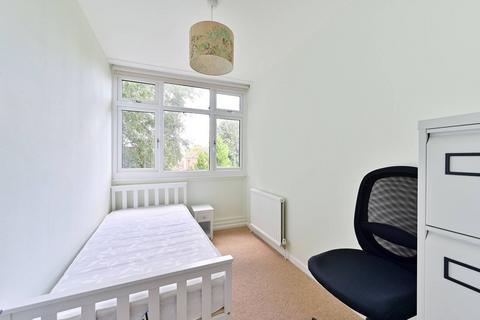 4 bedroom house to rent, Laverstoke Gardens, Putney, London, SW15