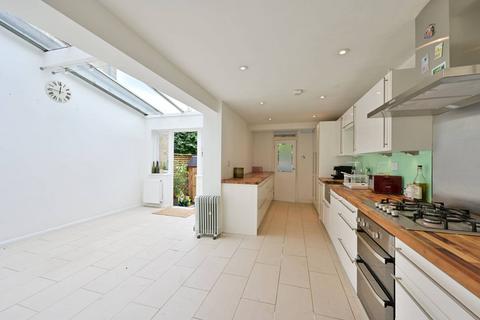 3 bedroom terraced house to rent, Haldon Road, Wandsworth, London, SW18