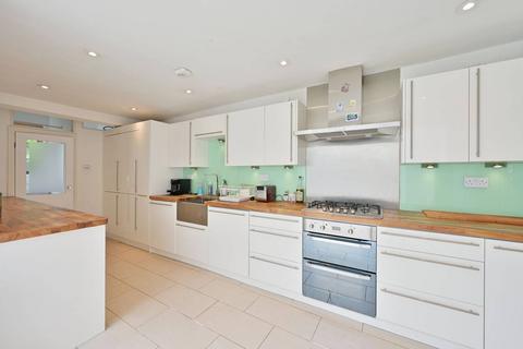 3 bedroom terraced house to rent, Haldon Road, Wandsworth, London, SW18