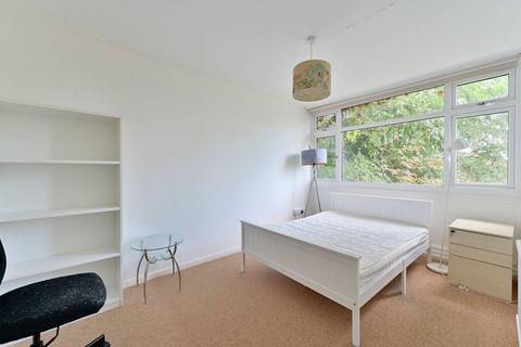 4 bedroom house to rent, Laverstoke Gardens, Putney, London, SW15