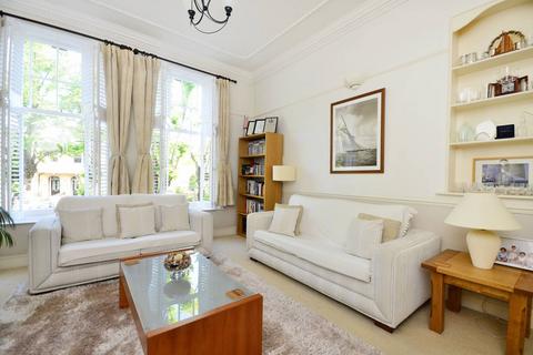 2 bedroom flat to rent, Oakhill Road, East Putney, London, SW15