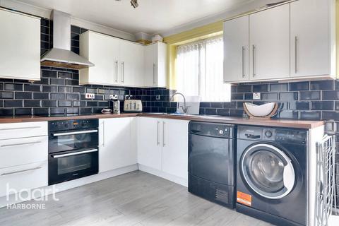 77 Dormston Drive, Birmingham, B29 5XB