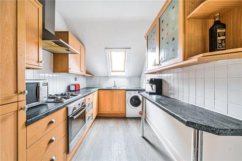 3 bedroom apartment for sale, Mattock Lane, London