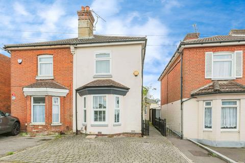 3 bedroom semi-detached house for sale, Butts Road, Southampton SO19