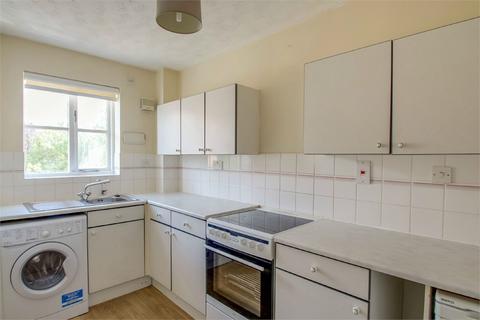 2 bedroom flat to rent, Maplin Park, Langley SL3