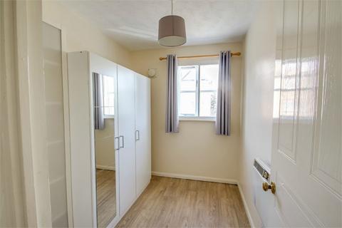 2 bedroom flat to rent, Maplin Park, Langley SL3