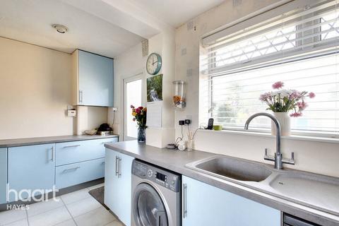 4 bedroom semi-detached house for sale, Mildred Avenue, Hayes