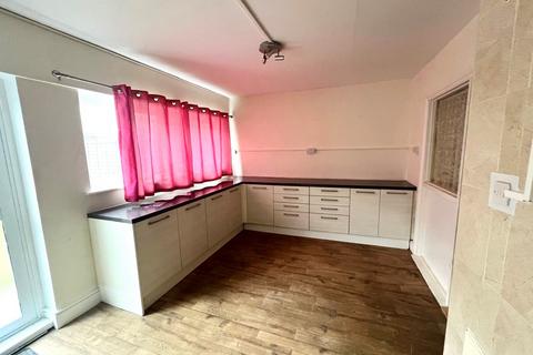 3 bedroom house for sale, Stevenage Road, London E6