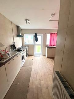 3 bedroom house for sale, Stevenage Road, London E6