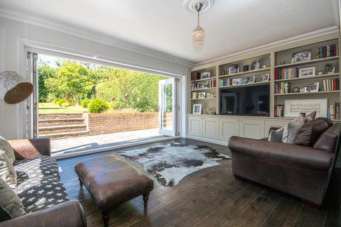 5 bedroom semi-detached house for sale, Love Lane, Pinner HA5