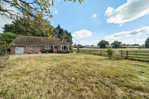 3 bedroom detached bungalow for sale, Newbury,  Berkshire,  RG20