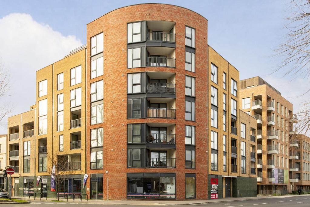 Rye Lane, London, SE15 3 bed flat - £650,000