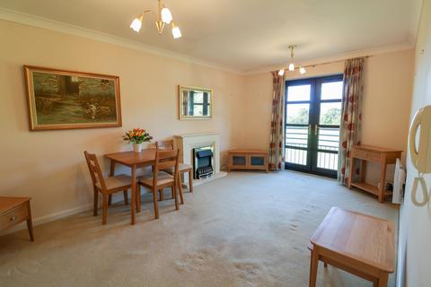 2 bedroom apartment for sale, Oakford Court, Glossop SK13