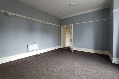 Studio to rent, The Crescent, Bournemouth