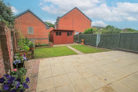 3 bedroom semi-detached house for sale, Winchester Drive, Muxton, Telford, TF2 8SJ