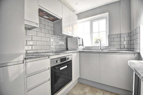 1 bedroom apartment to rent, Maidenhead Road, Maidenhead SL6