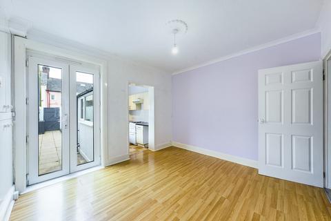 2 bedroom terraced house to rent, Welsford Avenue, Plymouth PL2