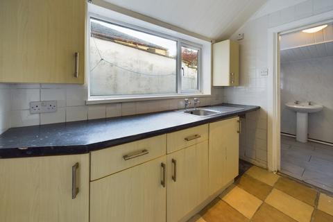 2 bedroom terraced house to rent, Welsford Avenue, Plymouth PL2