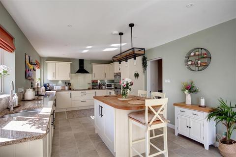 4 bedroom detached house for sale, Meadowbrook Road, Kibworth Beauchamp, Leicester