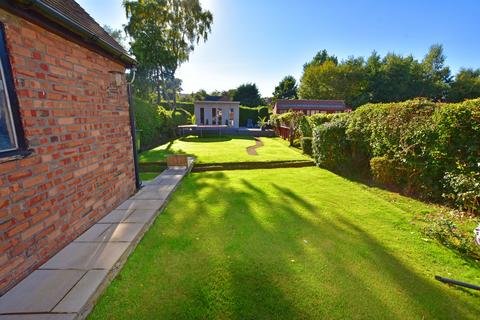 3 bedroom semi-detached house for sale, Scalby Road, Scarborough YO12