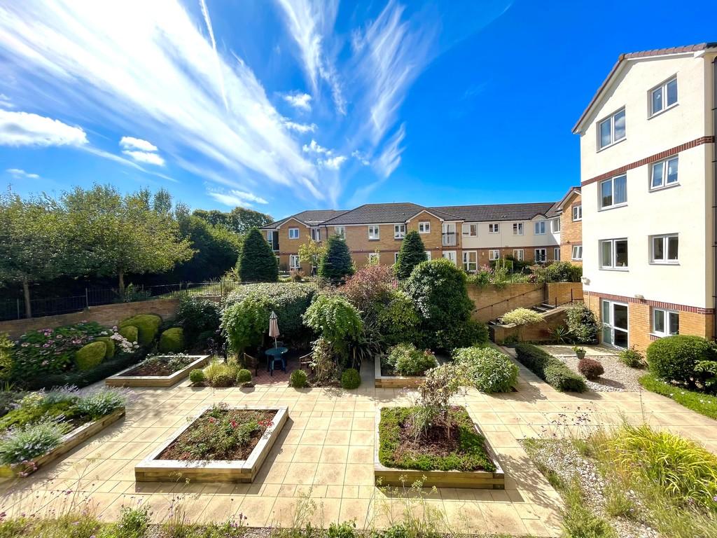 31 Milliers Court View1