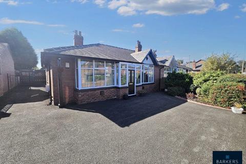 2 bedroom semi-detached bungalow for sale, High Street, Hanging Heaton, Dewsbury