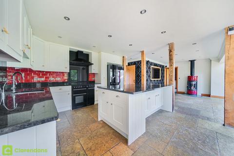 5 bedroom detached house for sale, Furze View, Horsham RH13