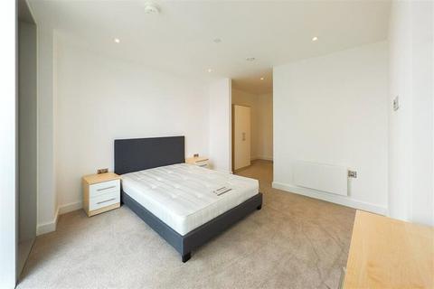 3 bedroom apartment to rent, Parliment View,, Westminster, London, SE1