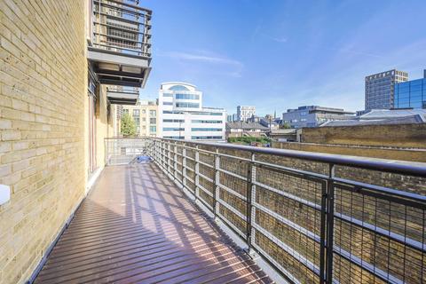 2 bedroom flat to rent, City Quay, Wapping, London, E1W