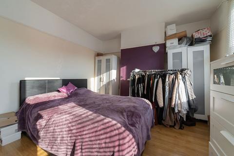 16 Colvin Road, Thornton Heath, CR7 6AB