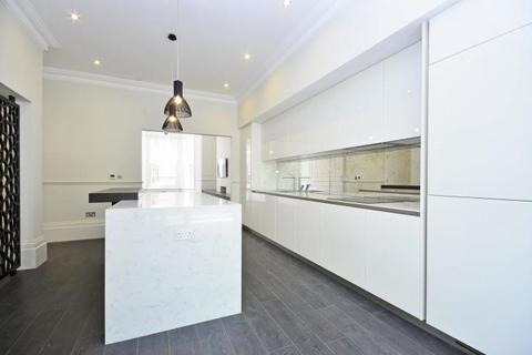 3 bedroom maisonette for sale, Goldhurst Terrace, London, NW6 3HU