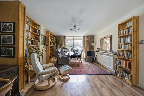 2 bedroom flat for sale, Eton Avenue, Belsize Park