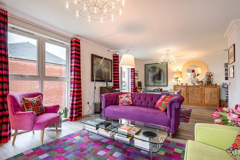 3 bedroom apartment for sale, Sutherland Close, Pollokshields, Glasgow