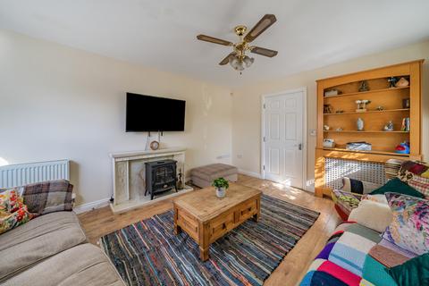 3 bedroom end of terrace house for sale, Swindon Road, Gloucestershire GL50