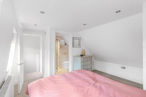 2 bedroom mews for sale, Barnard Mews, London