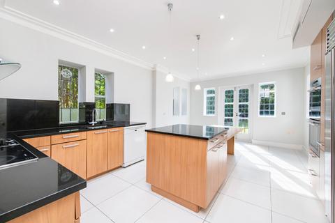 6 bedroom detached house to rent, Kingsley Way, Hampstead Garden Suburb, London