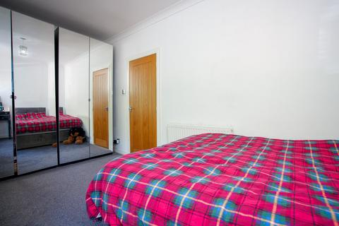 11 Carham Drive, Glasgow, G52 2HW