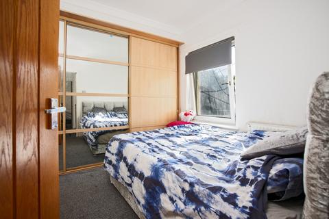 11 Carham Drive, Glasgow, G52 2HW