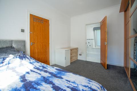 11 Carham Drive, Glasgow, G52 2HW