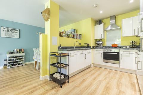 6 Nauticus Walk, London, E14 9ZT