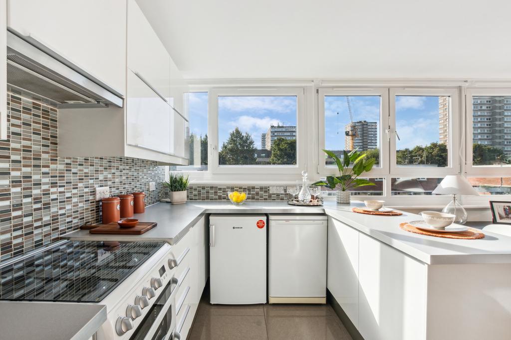 Apartment in London - More