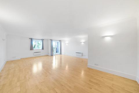 2 bedroom flat to rent, Boatrace Court, Mortlake High Street, London