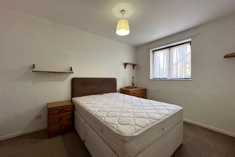 2 bedroom apartment to rent, Harrier Road, London