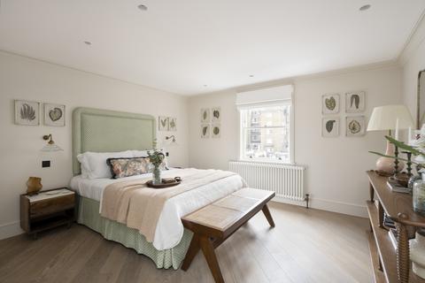 3 bedroom flat for sale, Queen's Gate, South Kensington, London