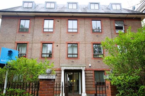 1 bedroom flat for sale, Epsom Town Centre